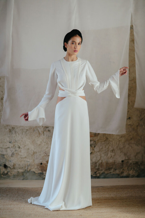 Vestido de novia de crepe blanca