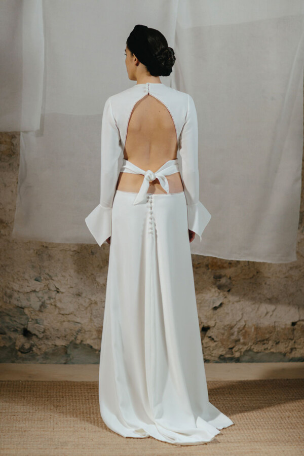 Vestido de novia de crepe blanca